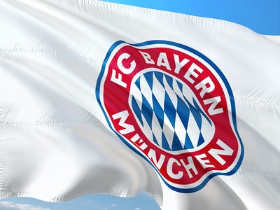 Gewinnspiel: Paulaner Gewinnspiel: FC Bayern München Heimspiel Erlebnis zu gewinnen